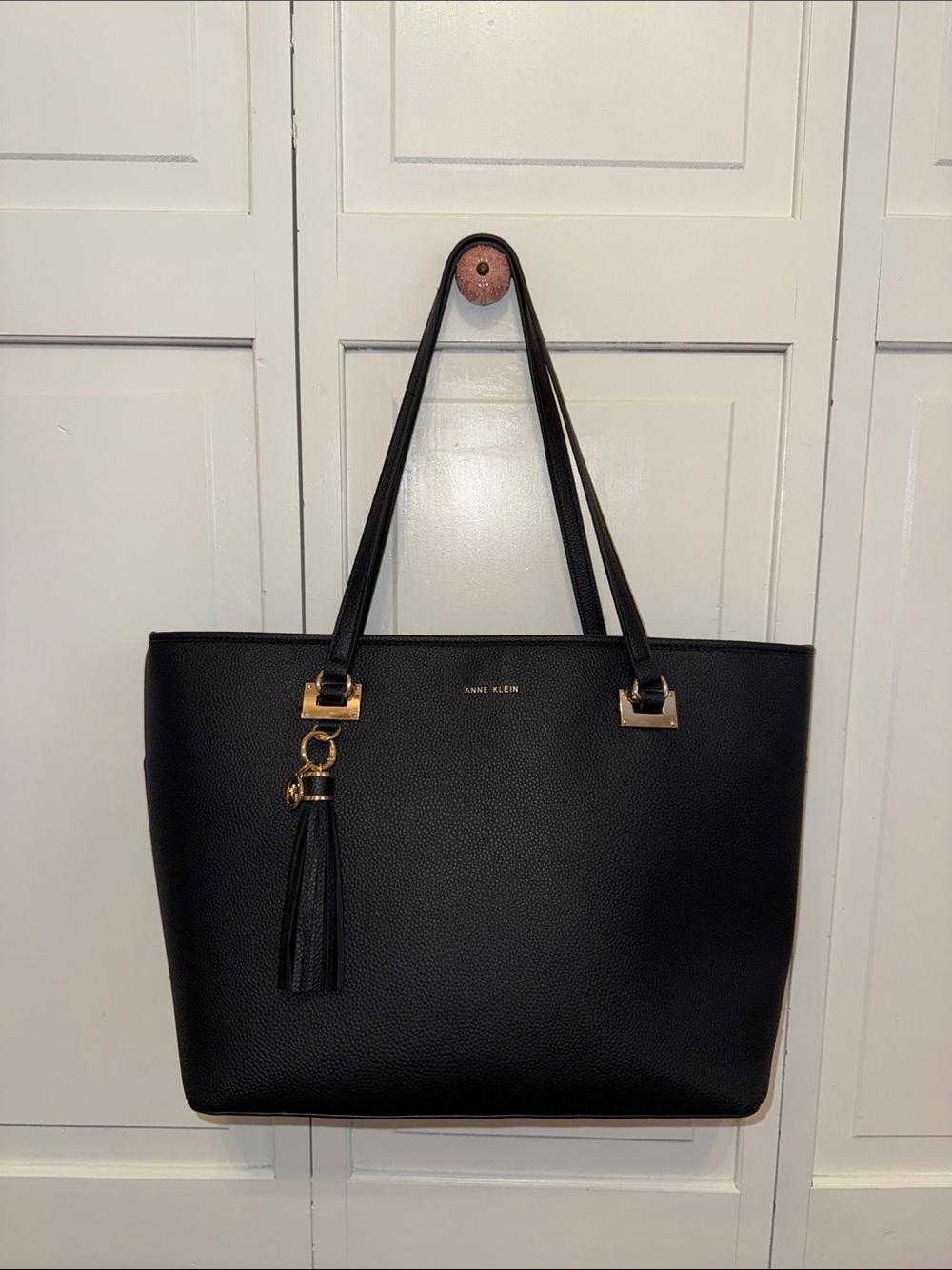 Large Anne Klein Black Pebbled Tote with Gold Hardware and Tassel